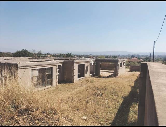 6 BEDROOM HOUSE FOR SALE IN TSWINGA